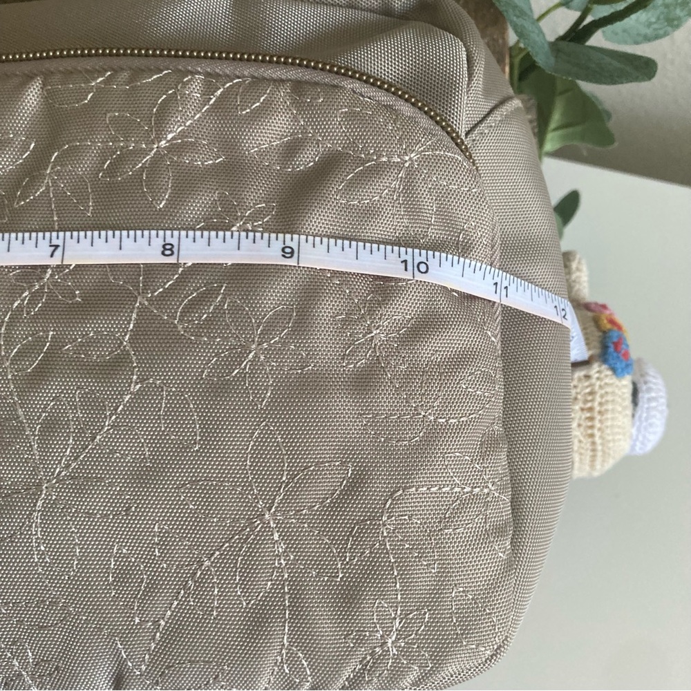 MAGELLAN’S RFID EMBROIDERED CROSSBODY BAG - Picture 15 of 15
